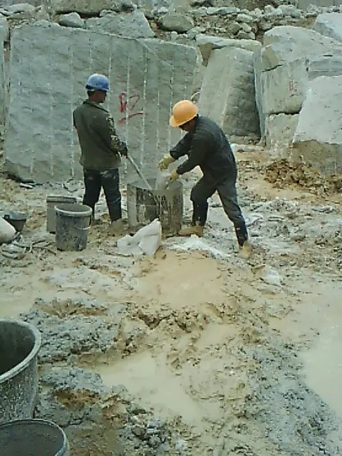 Urban Demolition Guide: Using Static Cracking Agent for Reinforced ...